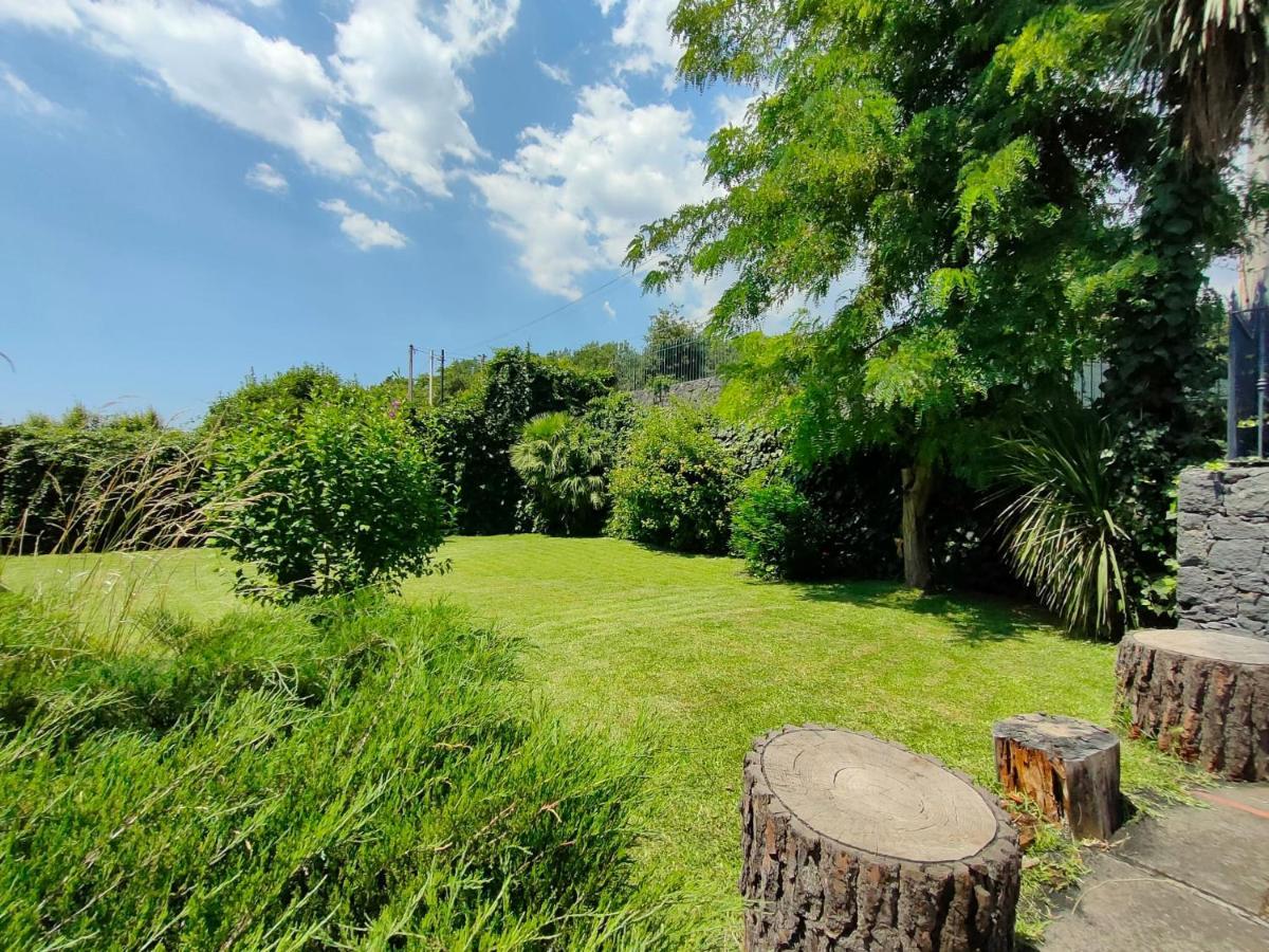 Villa Mimosa Zafferana Etnea Exteriör bild